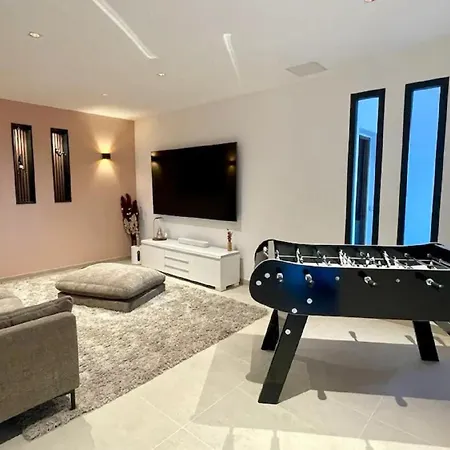 Villa Luxury Blue Antibes2 *