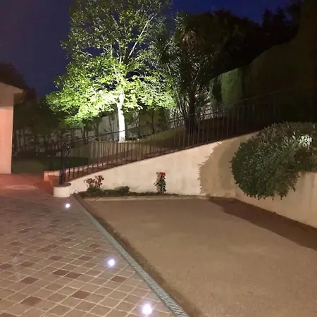 Luxury Blue Antibes2 *